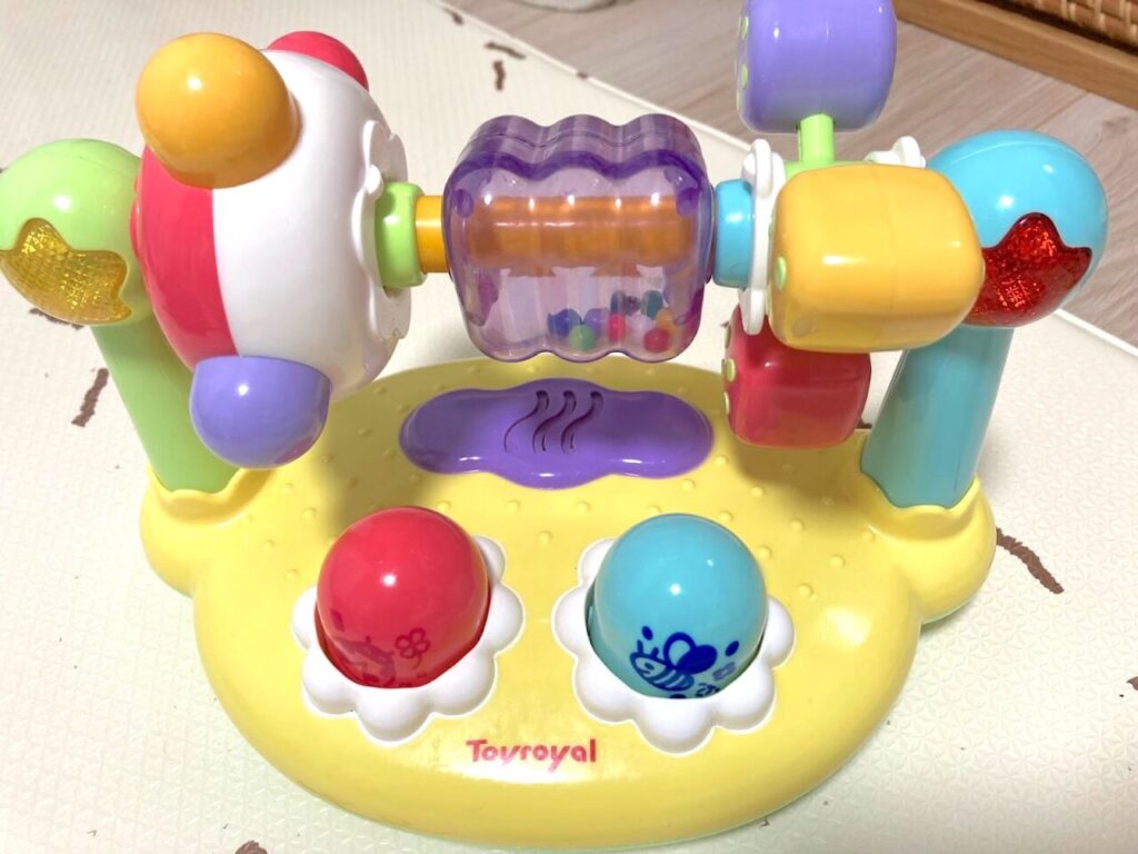 手に過敏があるうちの子が遊んだおもちゃはこれ！【うちの子のお気に入りのおもちゃ】 | ファミケア