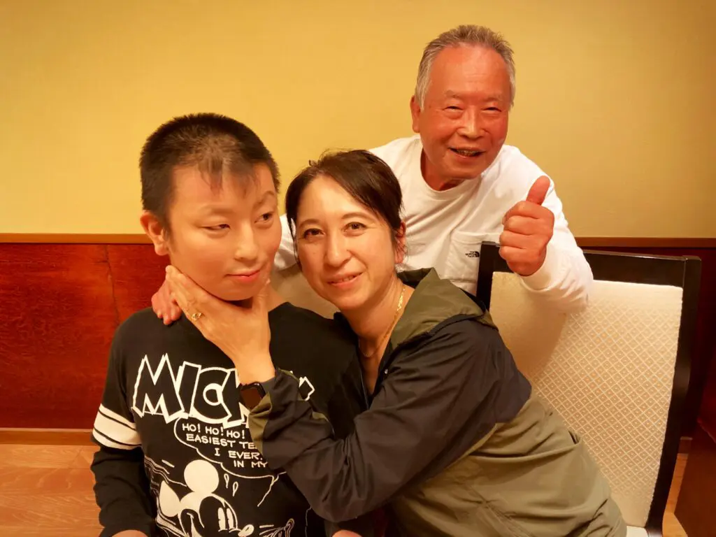 ピエールロバン症候群、知的障害のある23歳よしきさんの暮らし【疾患・障がい児の子育てエピソード特集】 | ファミケア