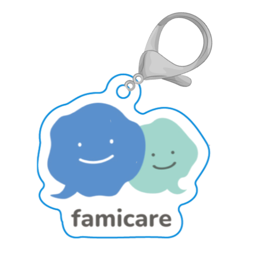 ファミケアちゃんロゴのキーホルダー