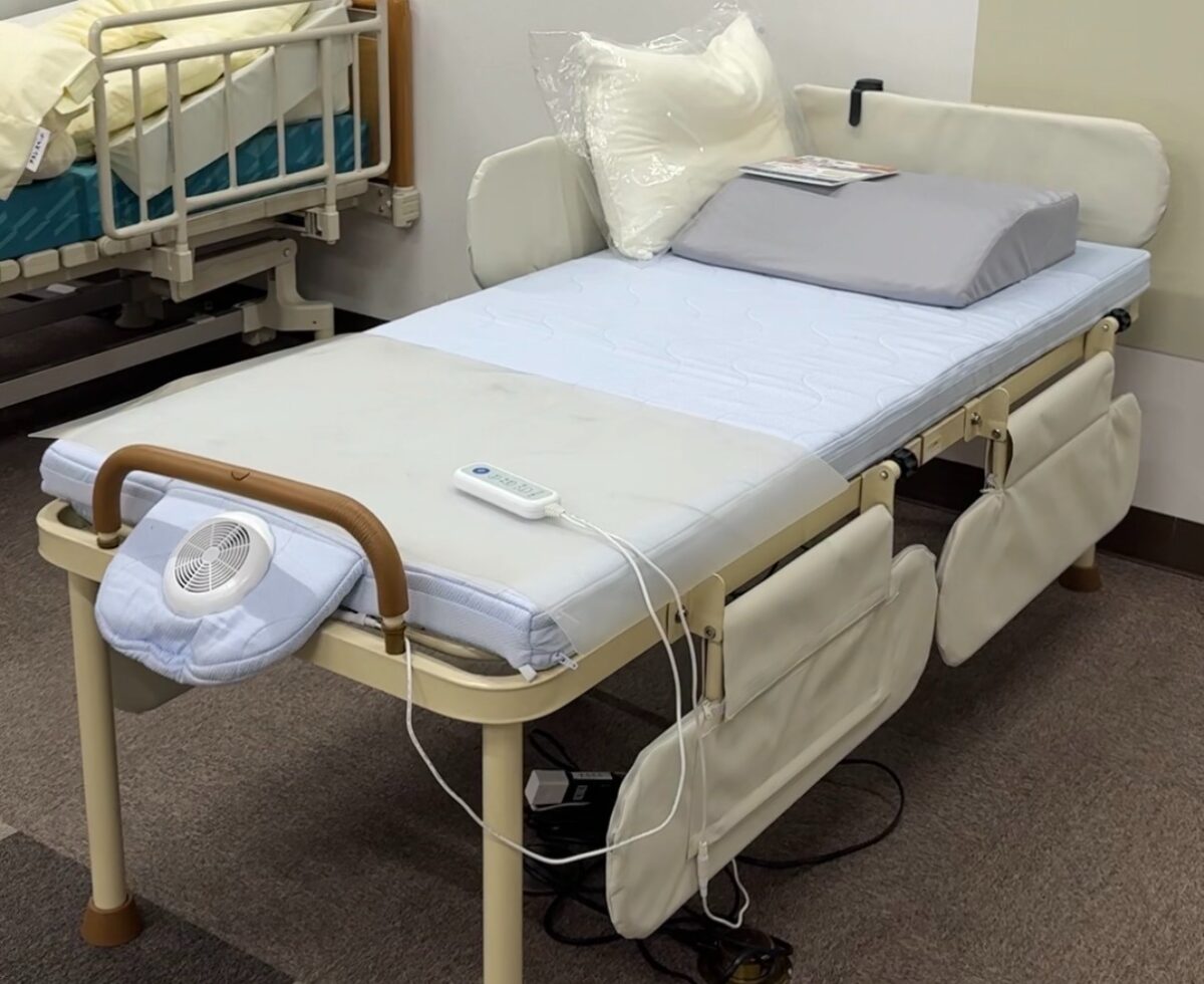 寝具やトイレ介助用の福祉用具なども見学。